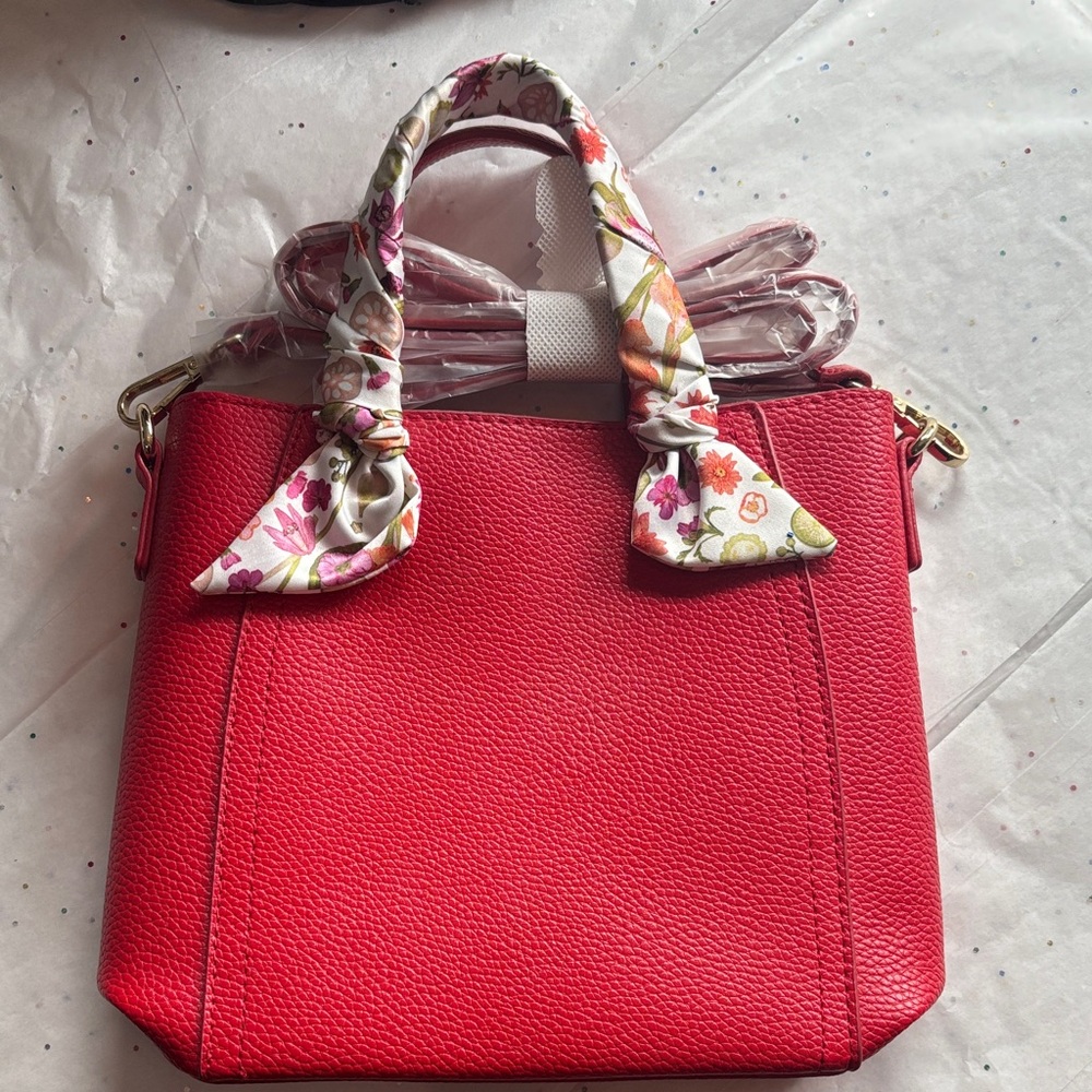 Estee Lauder Vibrant Red Mini Bag